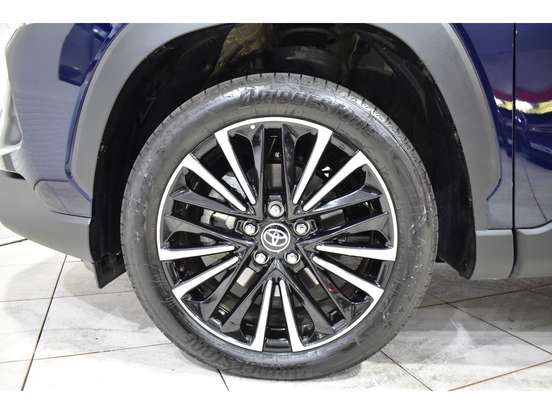 TOYOTA-COROLLA CROSS-2025