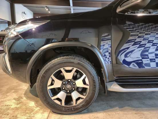 TOYOTA-HILUX SW4-2.8 SRX DIAMOND 4X4 7 LUGARES 16V TURBO INTERCOOLER DIESEL 4P AUTOMÁTICO TOYOTA-HILUX SW4-2020