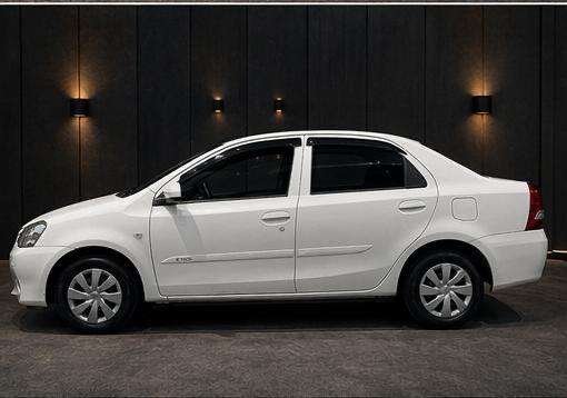 TOYOTA-ETIOS-2016
