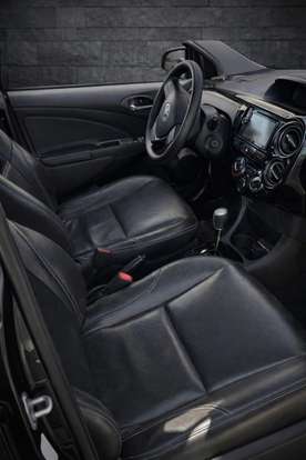 TOYOTA-ETIOS-2016