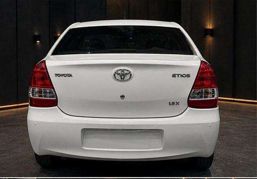 TOYOTA-ETIOS-2016