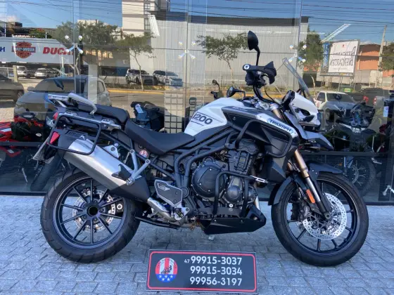 TRIUMPH TIGER EXPLORER 