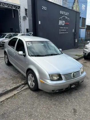 VOLKSWAGEN BORA 2.0 MI 8V GASOLINA 4P MANUAL