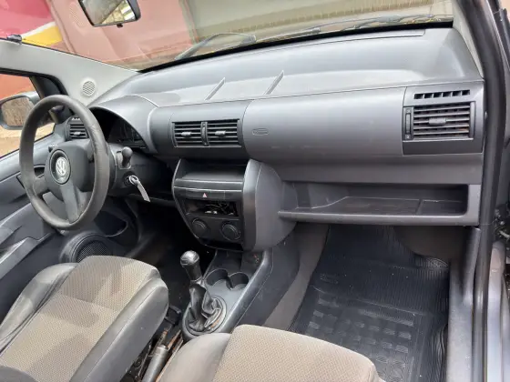 VOLKSWAGEN FOX 1.0 MI 8V FLEX 4P MANUAL VOLKSWAGEN FOX 1.0 MI 8V FLEX 4P MANUAL