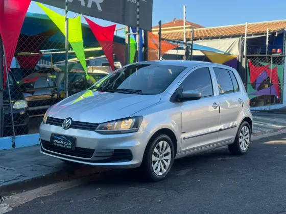 VOLKSWAGEN FOX 1.0 MPI TRENDLINE 12V FLEX 4P MANUAL
