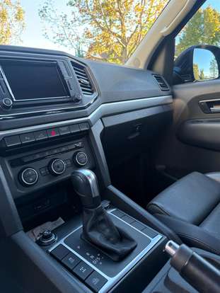 VOLKSWAGEN-AMAROK-2019