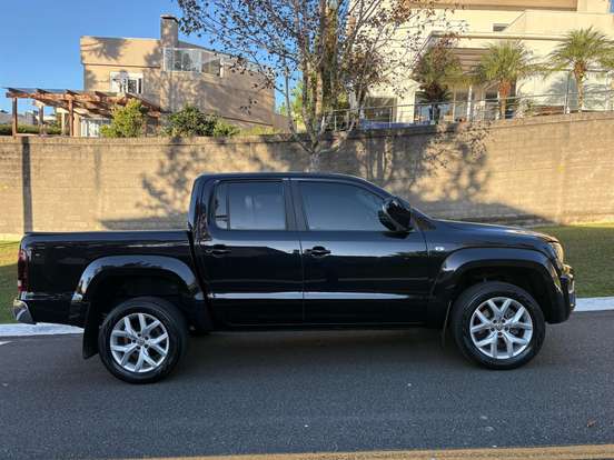 VOLKSWAGEN-AMAROK-2019