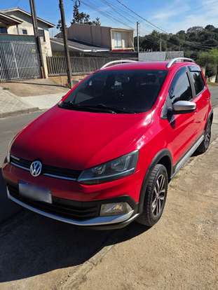VOLKSWAGEN-CROSSFOX-2015