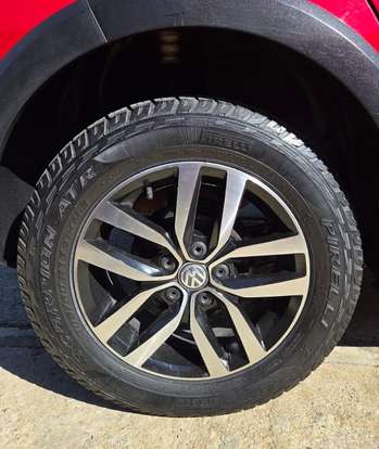 VOLKSWAGEN-CROSSFOX-2015