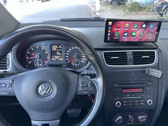 VOLKSWAGEN-FOX-2013