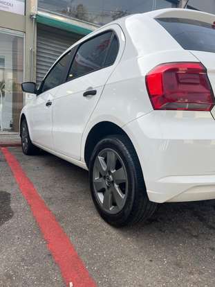 VOLKSWAGEN-GOL-2021