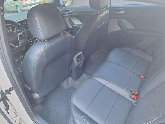 VOLKSWAGEN-T-CROSS-2024