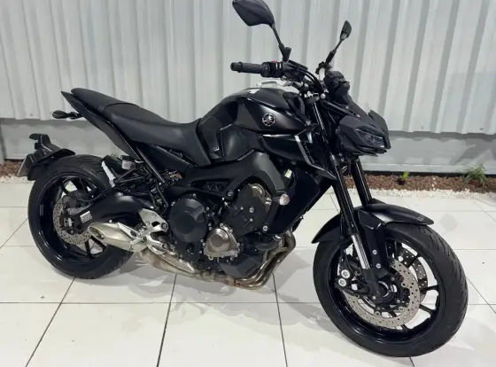 YAMAHA MT-09 