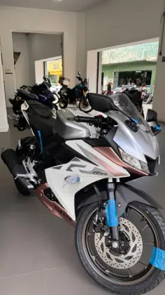 YAMAHA YZF R15 