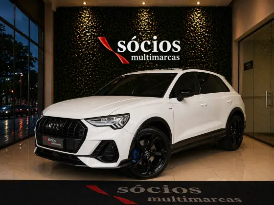 AUDI Q3 2.0 40 TFSI GASOLINA PERFORMANCE BLACK QUATTRO TIPTRONIC AUDI Q3 2.0 40 TFSI GASOLINA PERFORMANCE BLACK QUATTRO TIPTRONIC