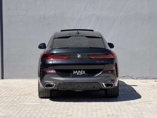 BMW-X6-2021