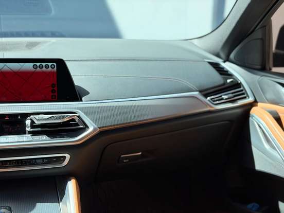 BMW-X6-2021