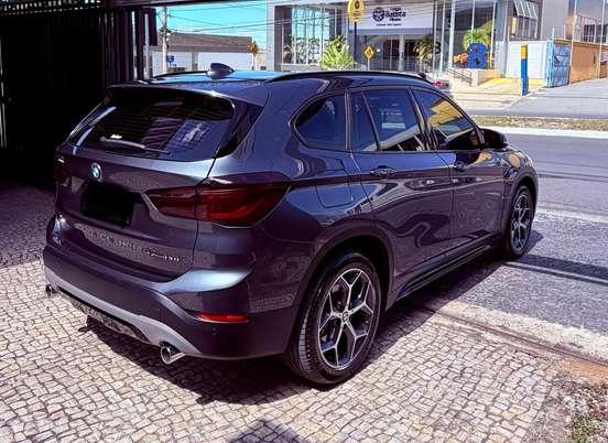 BMW-X1-2.0 16V TURBO ACTIVEFLEX SDRIVE20I X-LINE 4P AUTOMÁTICO BMW-X1-2018
