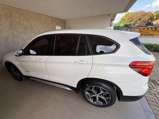 BMW-X1-2016