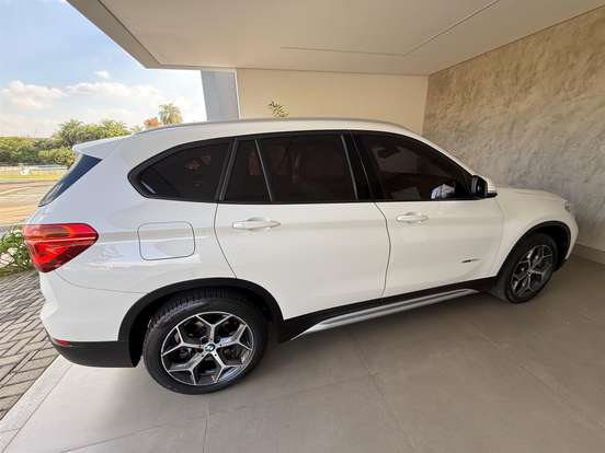 BMW-X1-2016