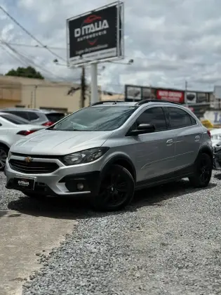 CHEVROLET ONIX 1.4 MPFI ACTIV 8V FLEX 4P AUTOMÁTICO