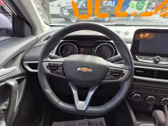 CHEVROLET-TRACKER-2023