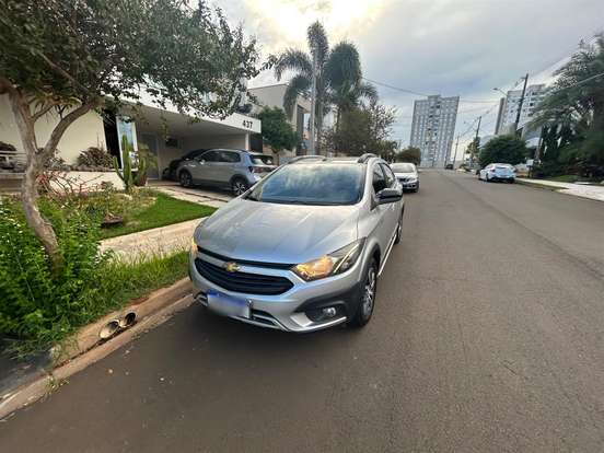 CHEVROLET-ONIX-2017