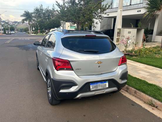 CHEVROLET-ONIX-2017