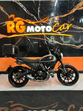 DUCATI SCRAMBLER ICON 