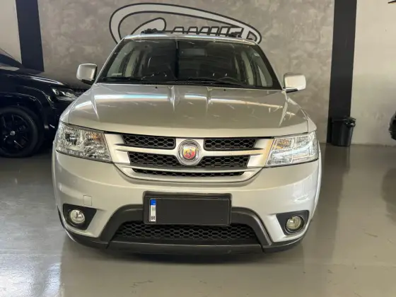 FIAT FREEMONT 2.4 PRECISION 16V GASOLINA 4P AUTOMÁTICO