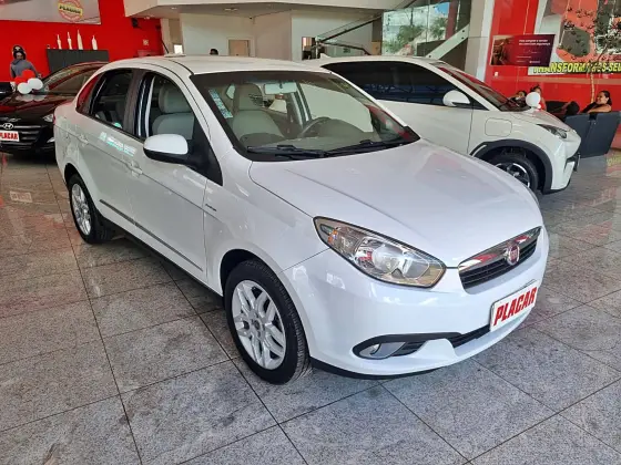 FIAT GRAND SIENA 1.6 MPI ESSENCE 16V FLEX 4P AUTOMATIZADO