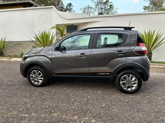 FIAT MOBI 1.0 FIREFLY FLEX TREKKING MANUAL