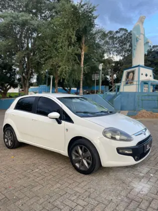 FIAT PUNTO 1.4 ATTRACTIVE ITALIA 8V FLEX 4P MANUAL