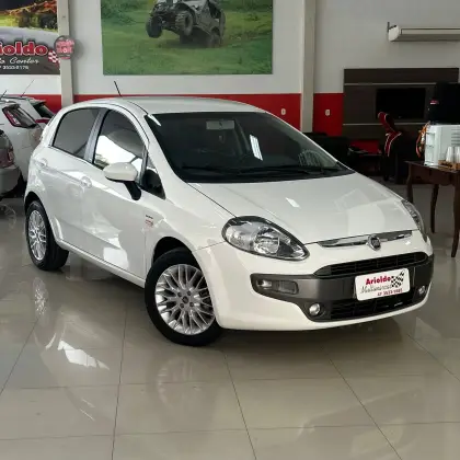 FIAT PUNTO 1.6 ESSENCE 16V FLEX 4P AUTOMATIZADO