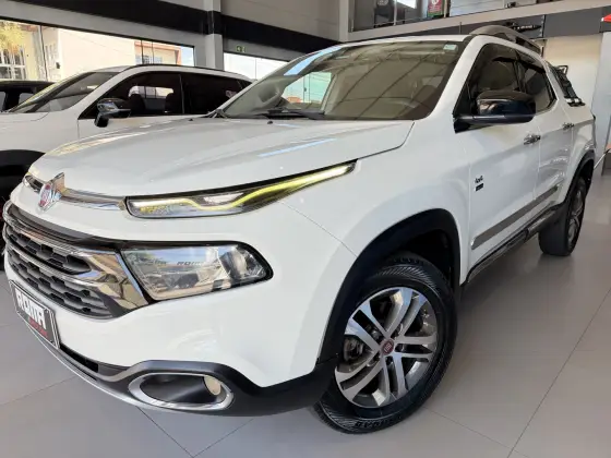 FIAT TORO 2.0 16V TURBO DIESEL VOLCANO 4WD AT9