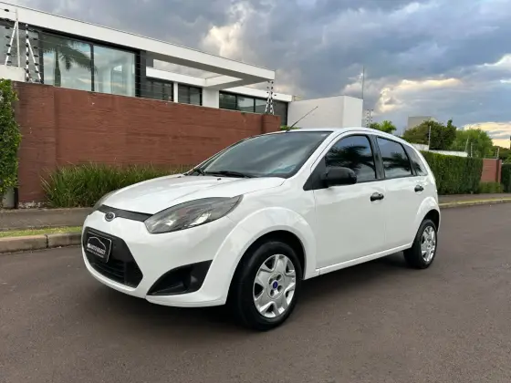 FORD FIESTA 1.0 ROCAM HATCH 8V FLEX 4P MANUAL FORD FIESTA 1.0 ROCAM HATCH 8V FLEX 4P MANUAL