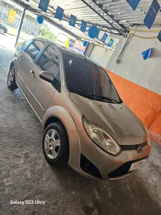 FORD FIESTA 1.6 MPI SEDAN 8V FLEX 4P MANUAL