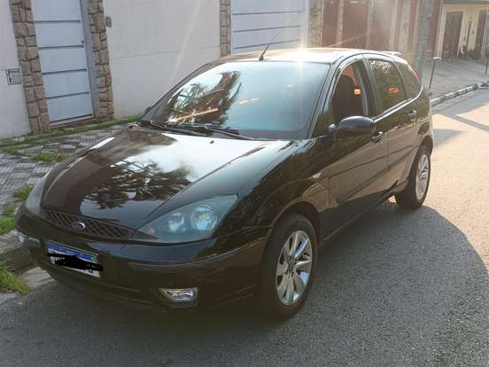 FORD-FOCUS-2005