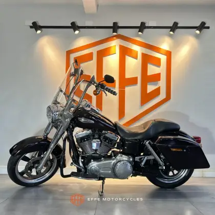 HARLEY-DAVIDSON DYNA SWITCHBACK 