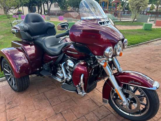 HARLEY-DAVIDSON-TRI GLIDE ULTRA CLASSIC HARLEY-DAVIDSON-TRI GLIDE ULTRA CLASSIC-2012