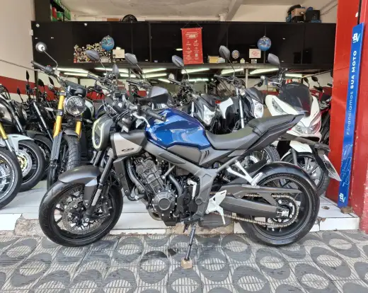 HONDA-CB 650R E-CLUTCH-2025