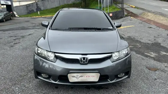 HONDA CIVIC 1.8 LXS 16V FLEX 4P AUTOMÁTICO