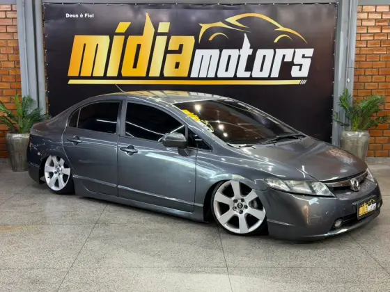 HONDA CIVIC 1.8 LXS 16V FLEX 4P AUTOMÁTICO