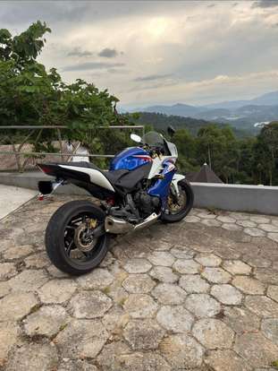 HONDA-CBR 600F HONDA-CBR 600F-2013