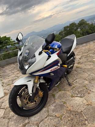 HONDA-CBR 600F-2013