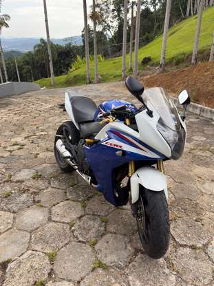 HONDA-CBR 600F HONDA-CBR 600F-2013