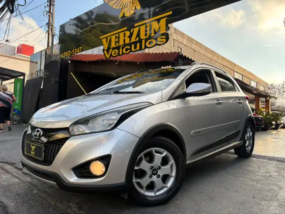 HYUNDAI HB20X 1.6 16V PREMIUM FLEX 4P AUTOMÁTICO