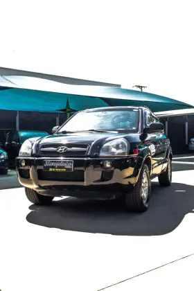 HYUNDAI TUCSON 2.0 MPFI GL 16V 142CV 2WD GASOLINA 4P AUTOMÁTICO