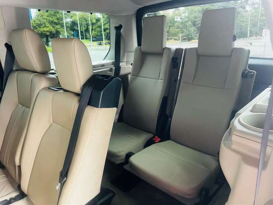 LAND ROVER-DISCOVERY 4-2010