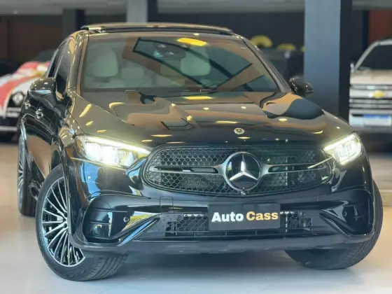 MERCEDES-BENZ GLC 300 2.0 MHEV AMG LINE COUPÉ 4MATIC 9G-TRONIC